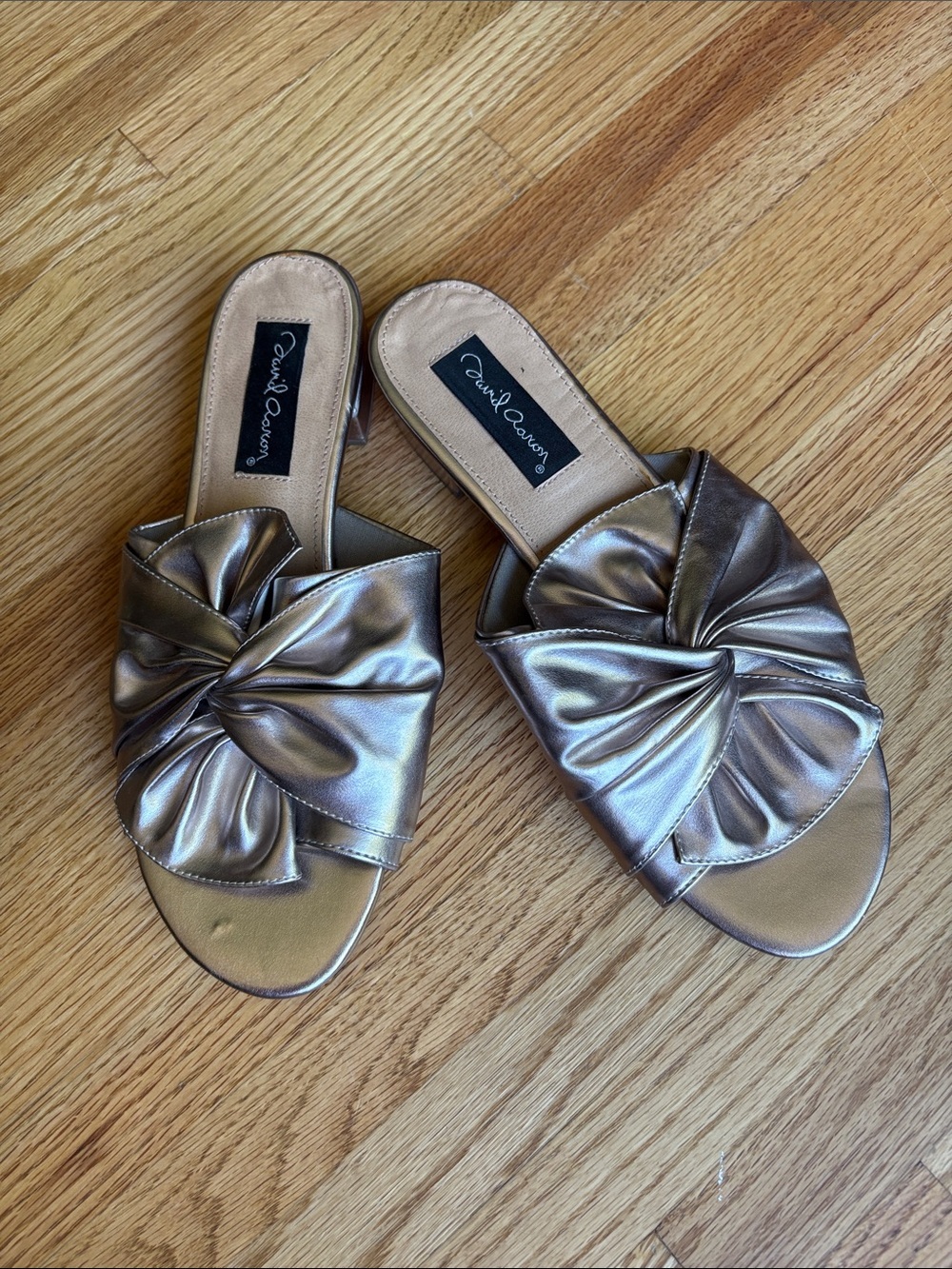 David Aaron size 8 metallic rose gold slides